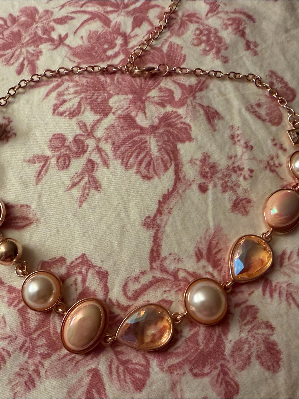 Rose Gold Pearl & Iridescent Necklace - Women Jewelry